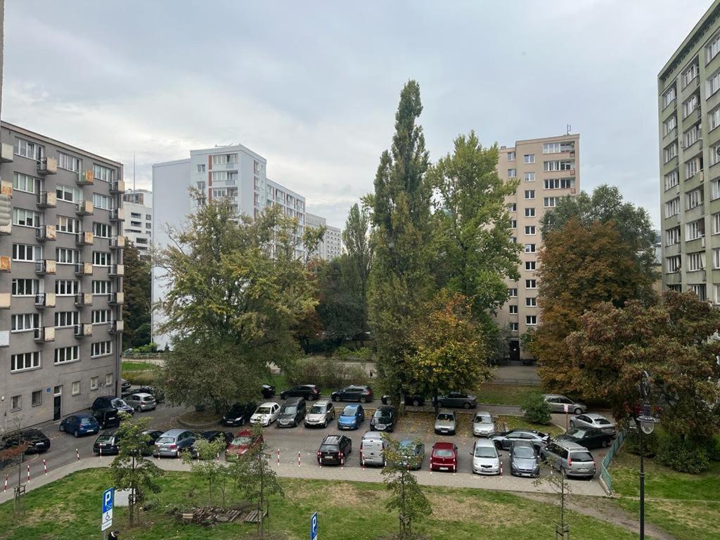 Przytulnie W Samym Centrum Warszawy Warsaw Luaran gambar